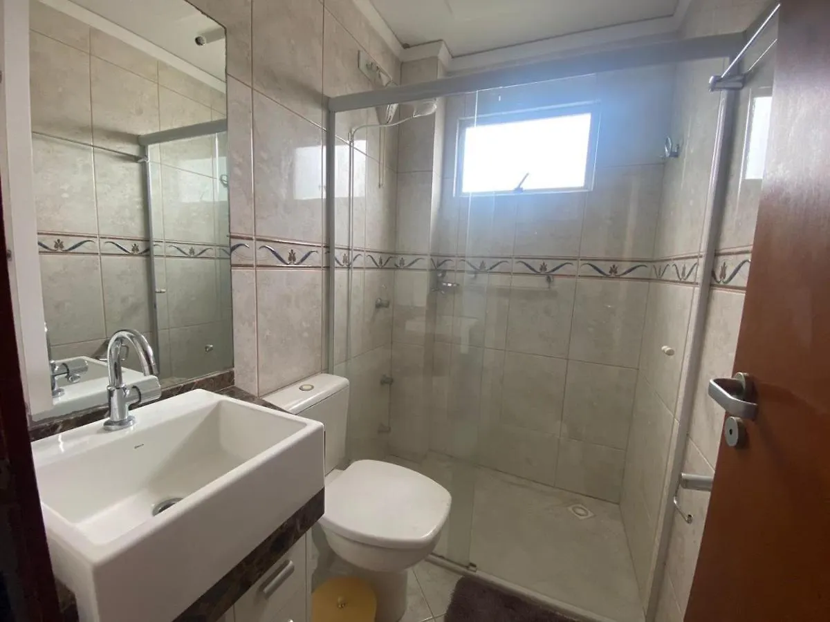 318 - Apartamento 02 Dormitorios Com Piscina Bombinhas